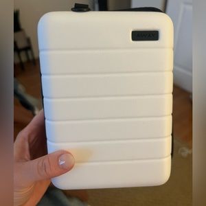 Away toiletry case - hard shell